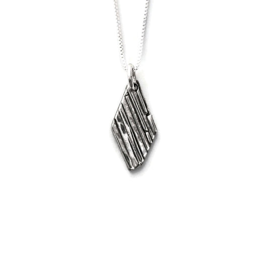 Silver rhomboid necklace